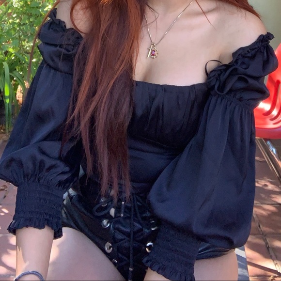 SATIN BLACK RUCHED TOP - Picture 3 of 3